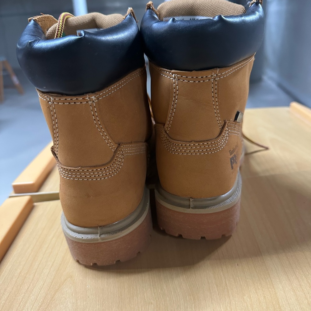 Timberland PRO Men's Tan Leather Boots - Picture 8 of 10